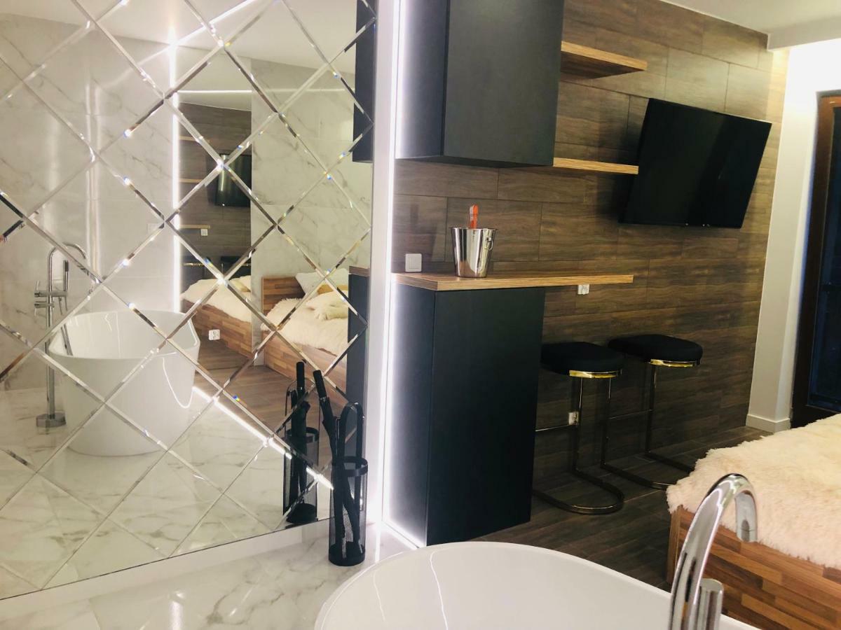 Yourapart Chmielna Park Exclusive Z Wanna Wolnostojaca Lub Jacuzzi غدانسك المظهر الخارجي الصورة