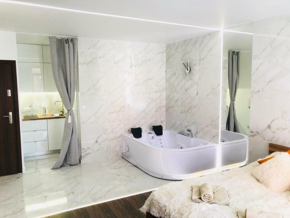 Yourapart Chmielna Park Exclusive Z Wanna Wolnostojaca Lub Jacuzzi غدانسك المظهر الخارجي الصورة